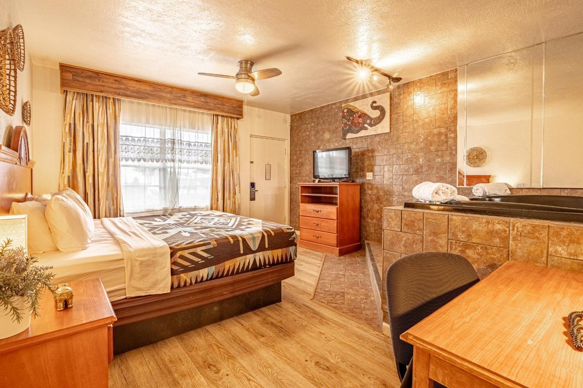 The Classic Desert Aire Hotel ألاموغوردو المظهر الخارجي الصورة